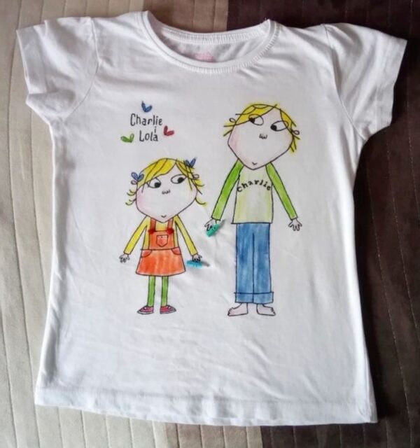 Feye Shop Charlie & Lola Essential T-Shirts Outfit